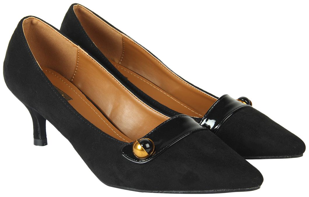 

Flat n Heels Women Black Pumps