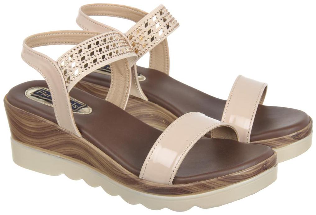 

Flat n Heels Women Beige Wedges