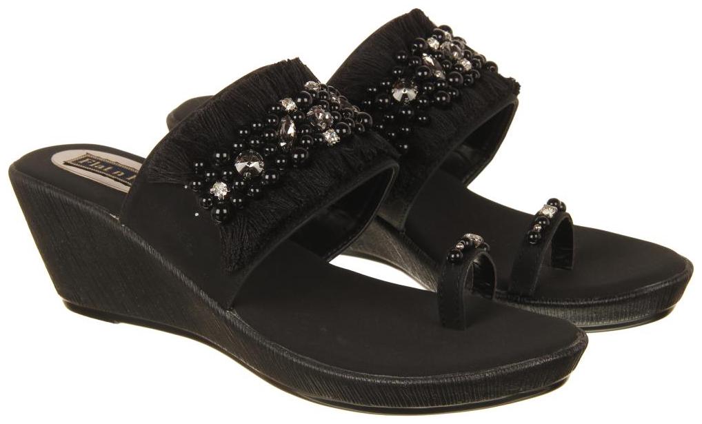 

Flat n Heels Women Black Wedges