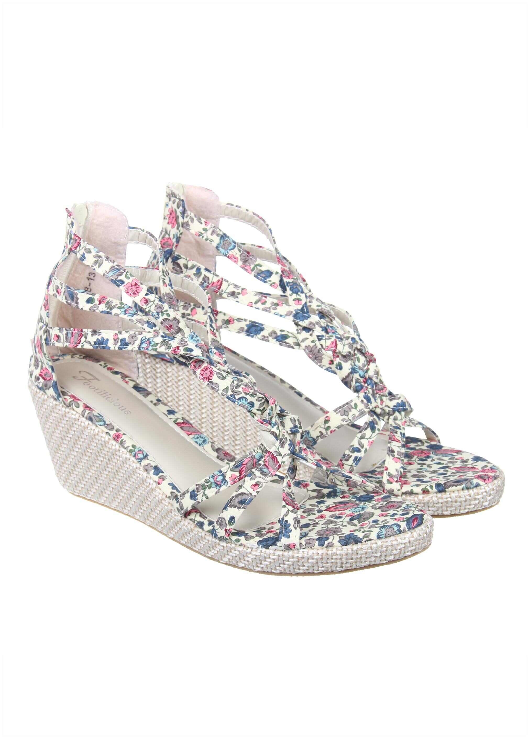 

Footilicious Women White Wedges