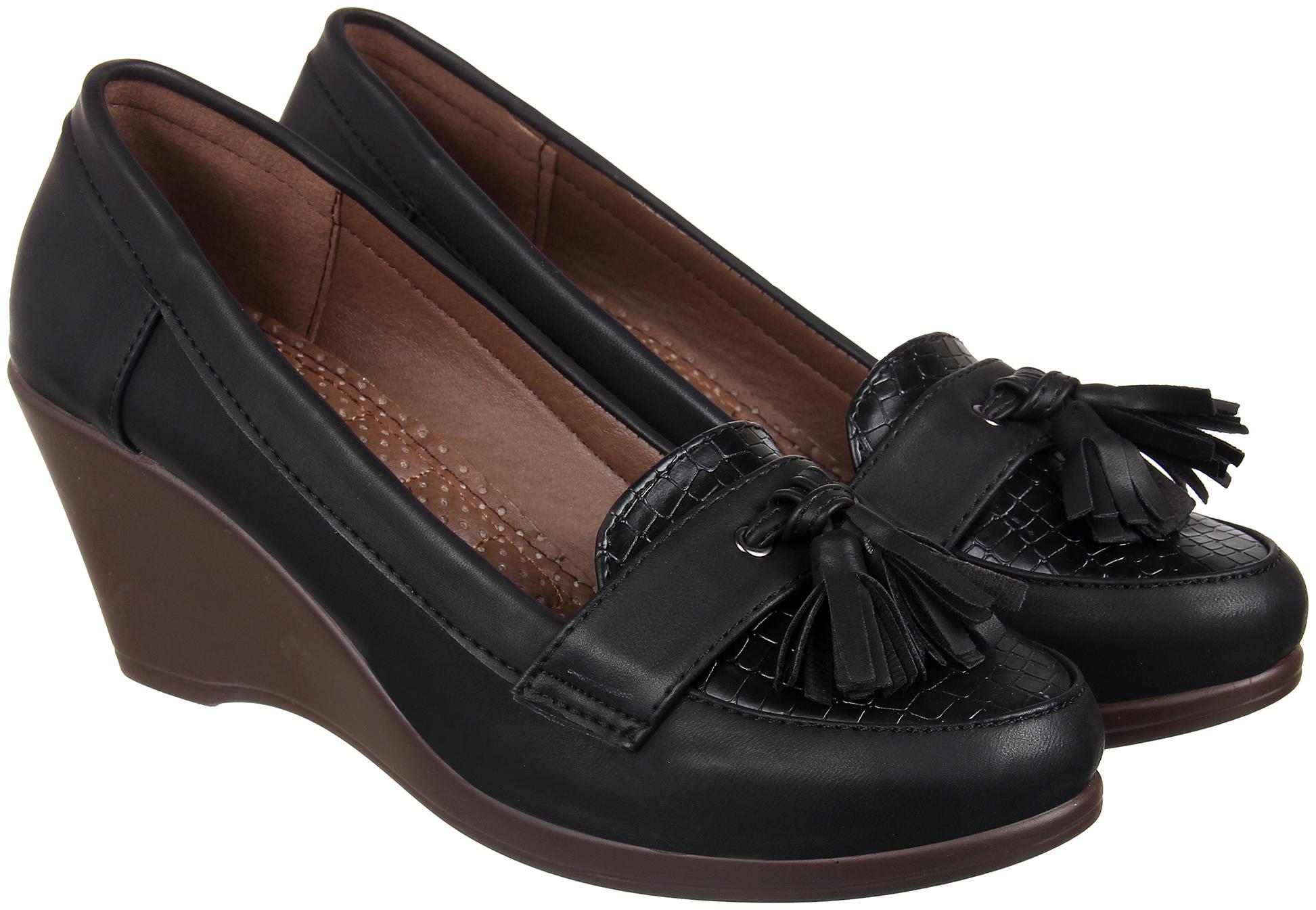 

Footilicious Women Black Wedges