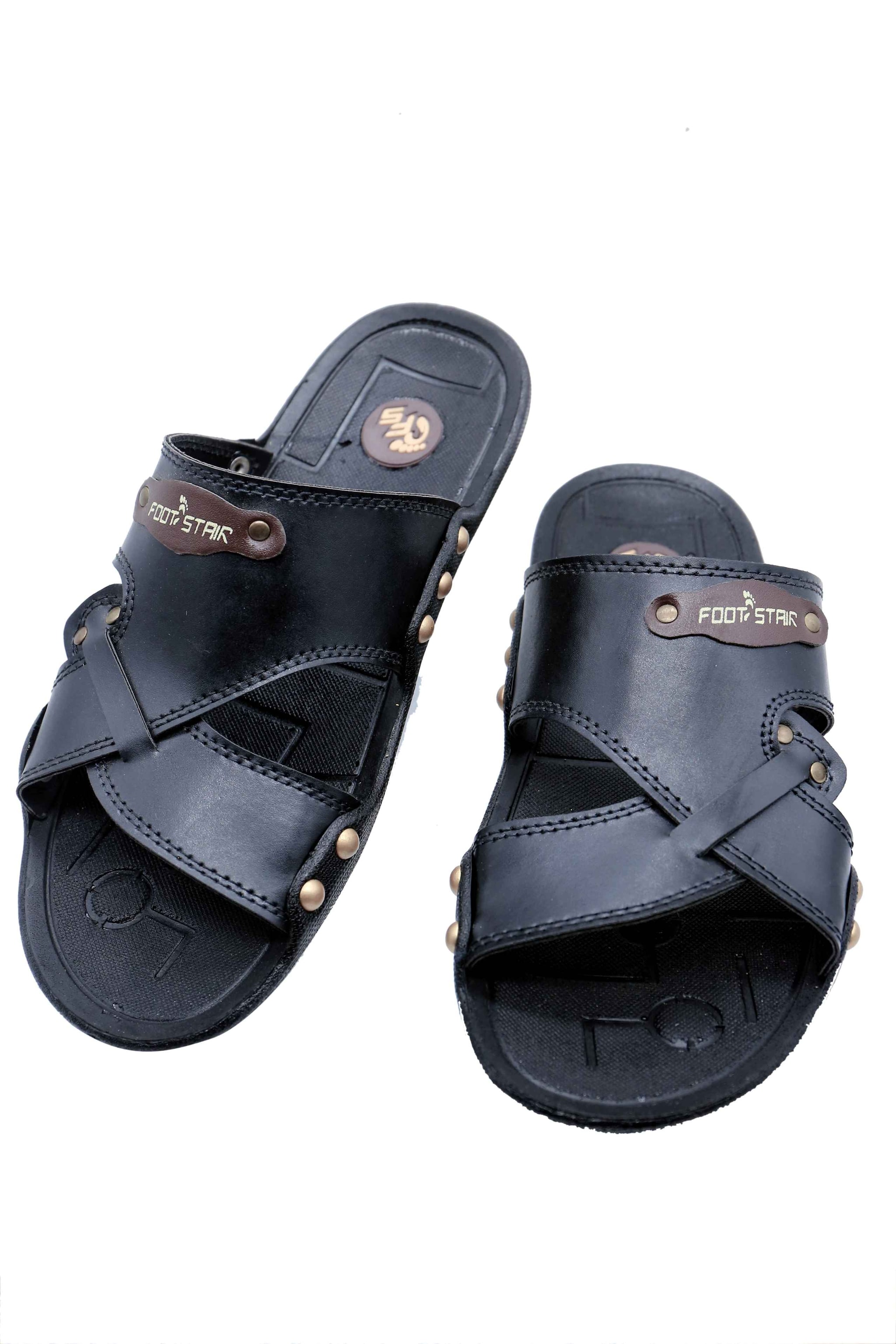 

Foot Stair Men Black Outdoor Slippers