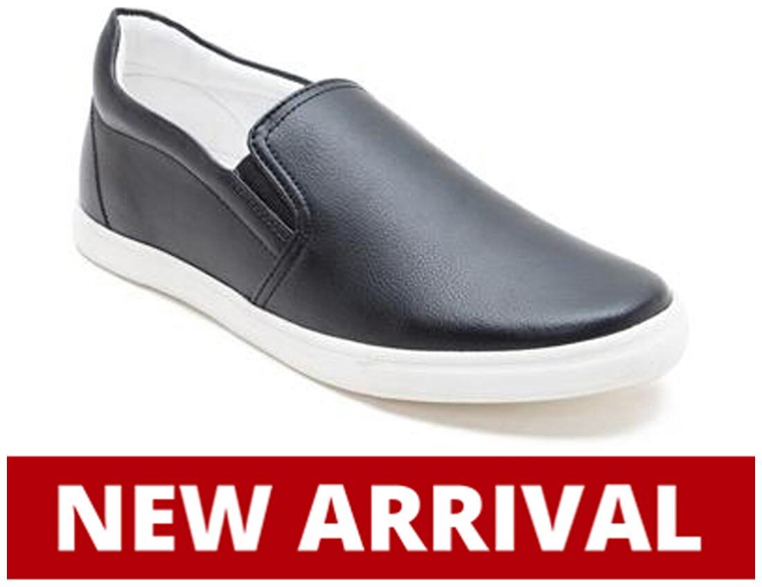 

Franco Leone Men Black Sneakers