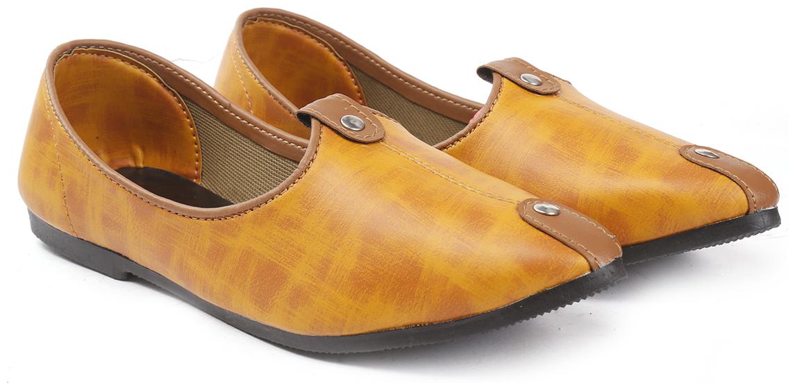 

Global richMen s Faux Leather Stylish Jutti s Nagra s and Mojari s