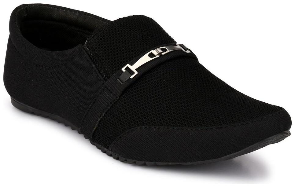 

Groofer Men Black Casual Shoes