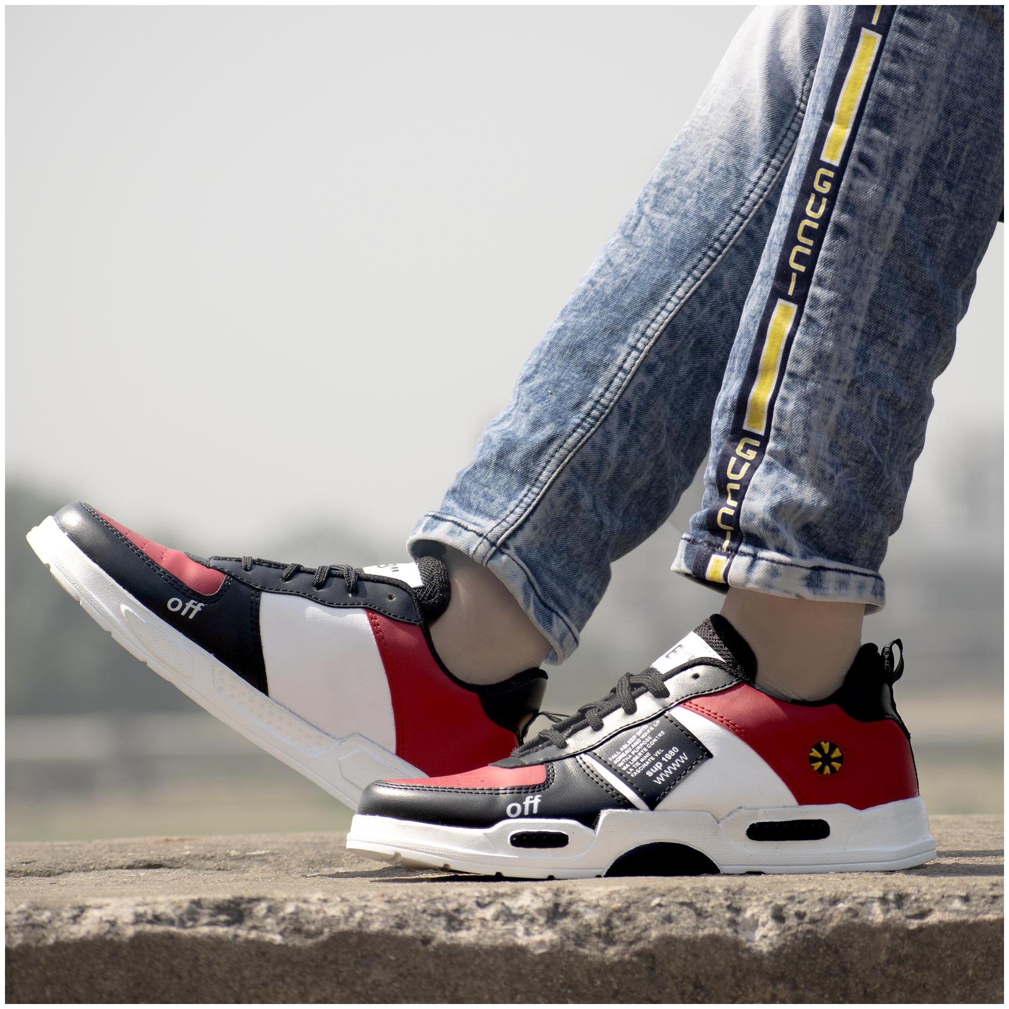 

Groofer White Sneakers Shoes For Men