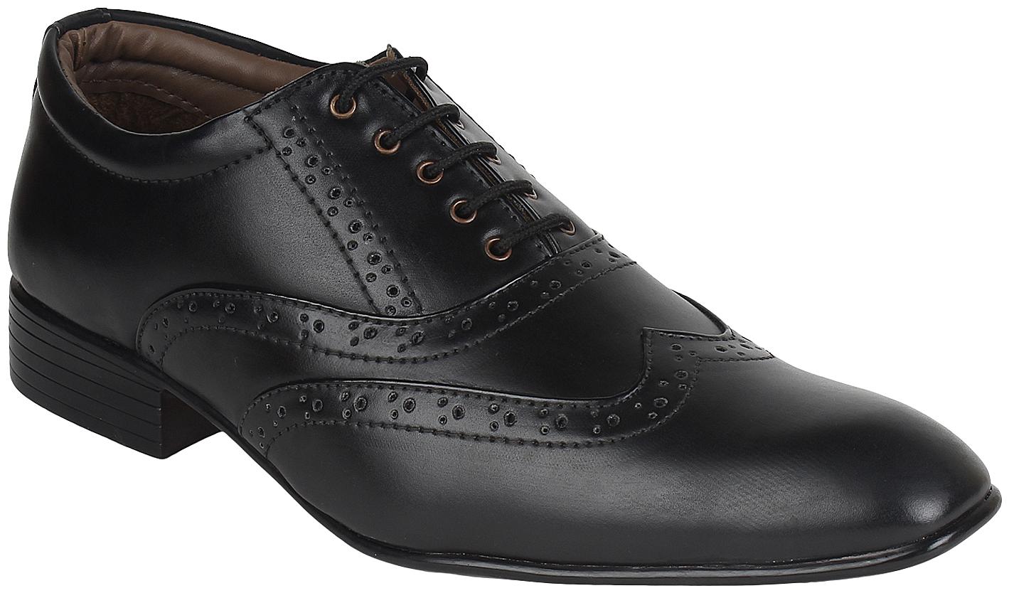 

Guava Men Black Brogues Formal Shoes - GV15JA206