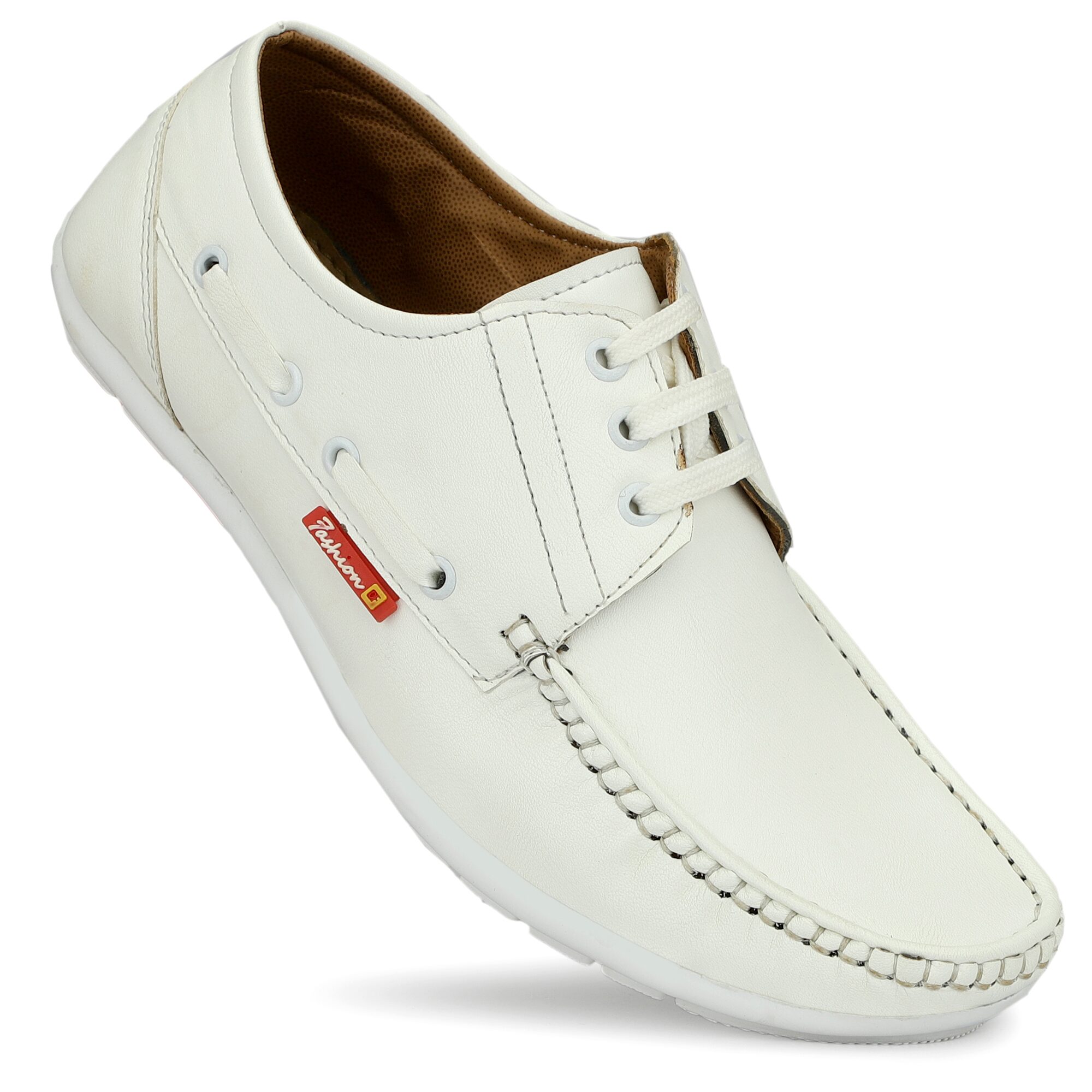 

GULASS WICK Men White Loafers