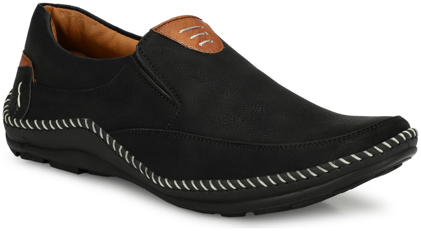 

GULASS WICK Men Black Loafers