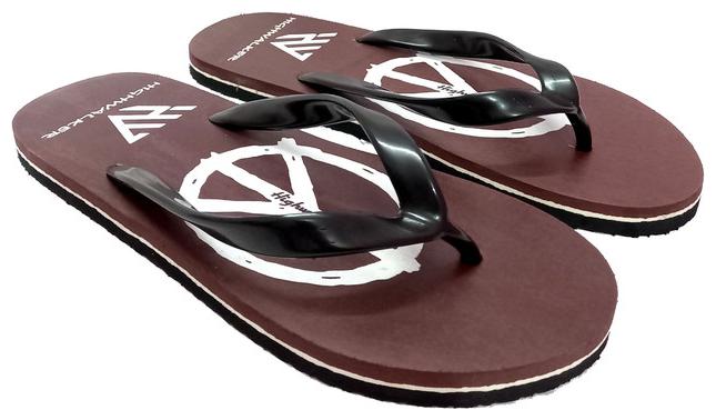 

HighWalker Men Brown Indoor Slippers - 1 Pair