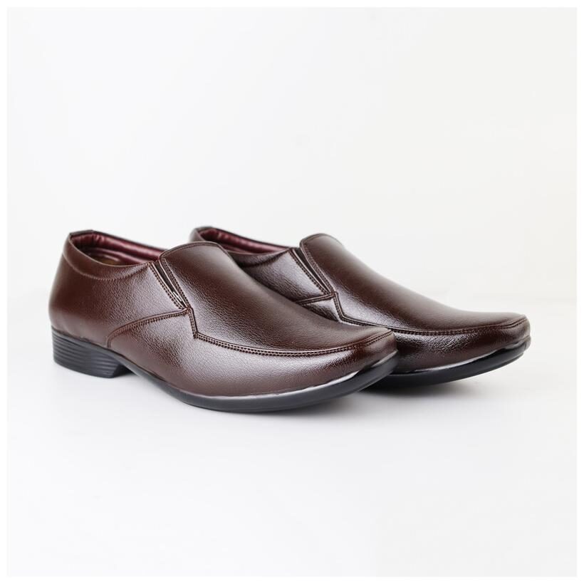 

HIKBI Men Brown Slip-On Formal Shoes - 905DSBR