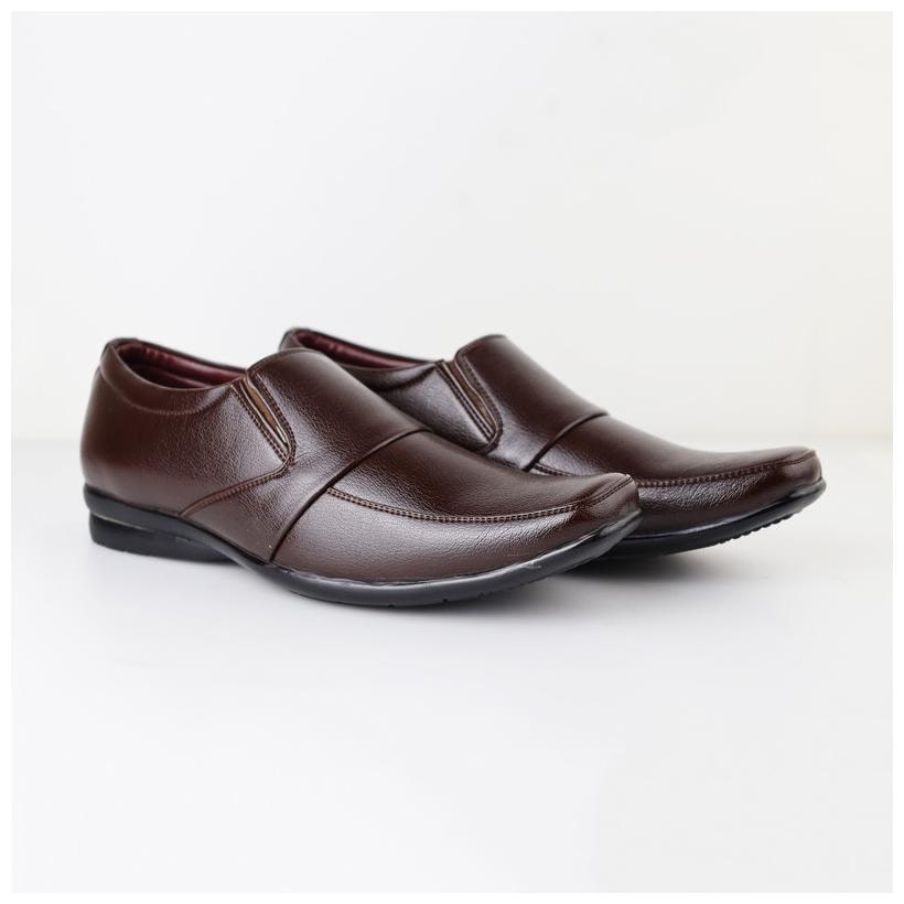 

HIKBI Men Brown Slip-On Formal Shoes - 1006DSBK