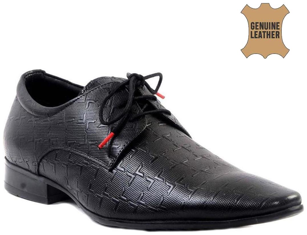 

Hitz Men Black Derby Formal Shoes