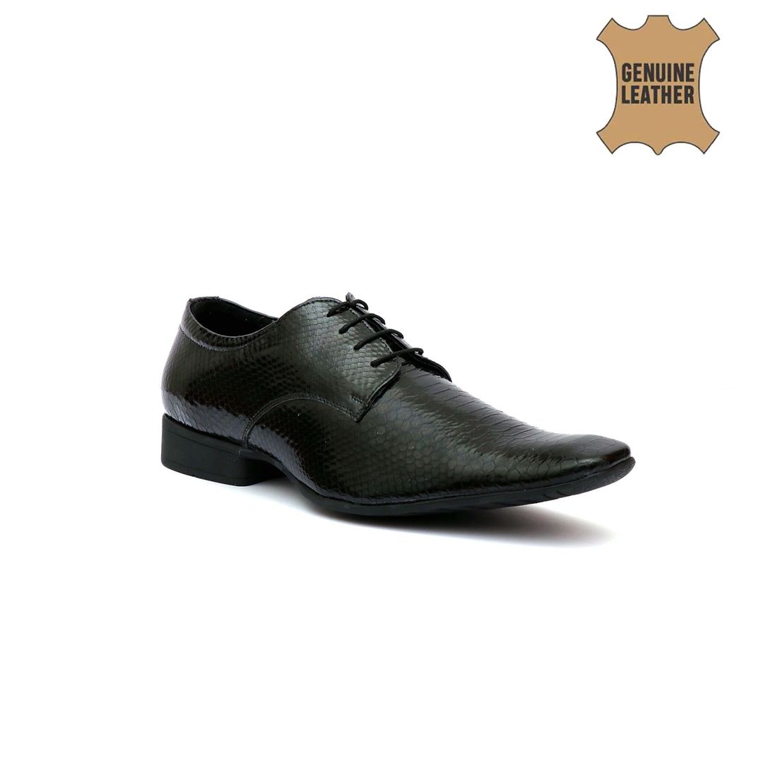 

Hitz Men Black Derby Formal Shoes