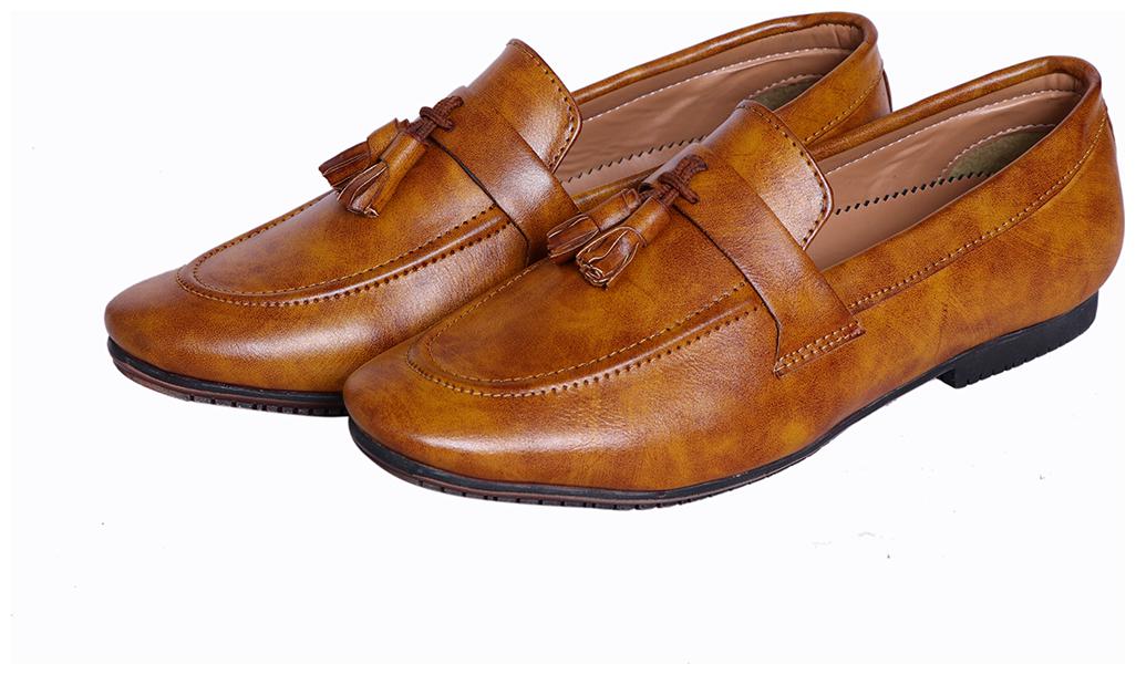 

HUSH BERRY Men Tan Loafers - M-P-FO