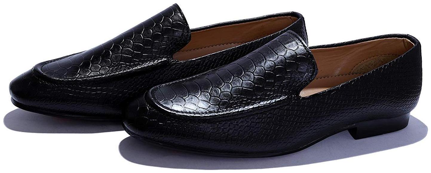 

HUSH BERRY Men Black Loafers