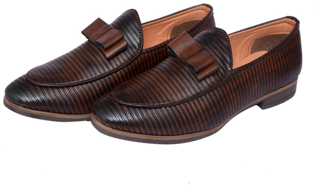 

HUSH BERRY Men Brown Loafers - DKFSA
