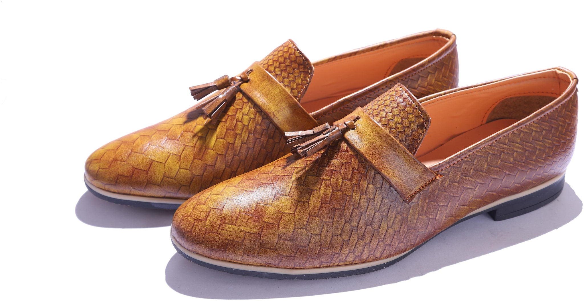 

HUSH BERRY Men Tan Loafers