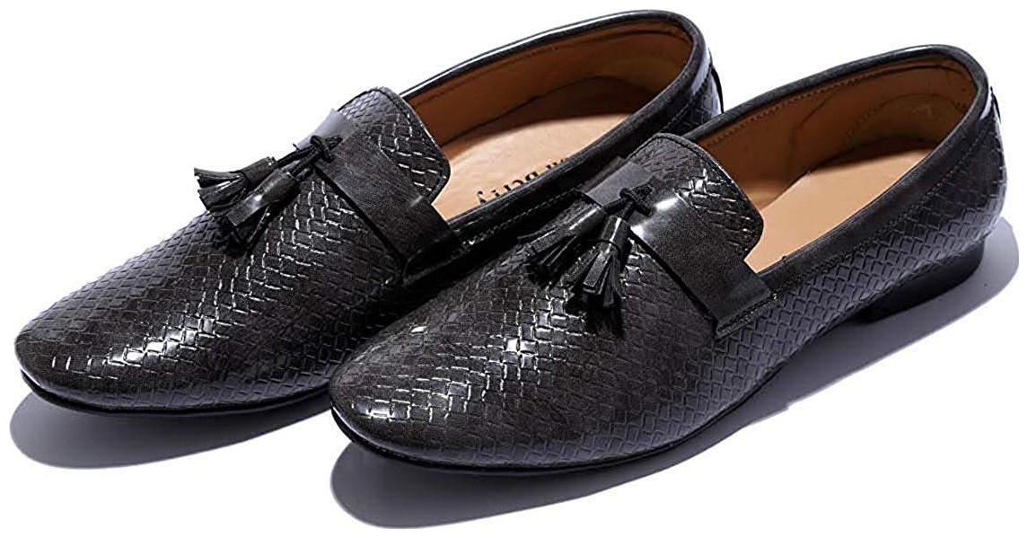 

HUSH BERRY Men Grey Loafers