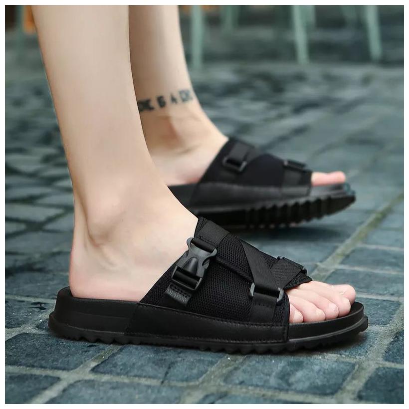 

Enso Men Black Sliders - 1 Pair