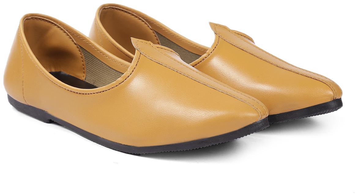 

Inlazer Men Beige Casual Shoes - 550-BEIGE