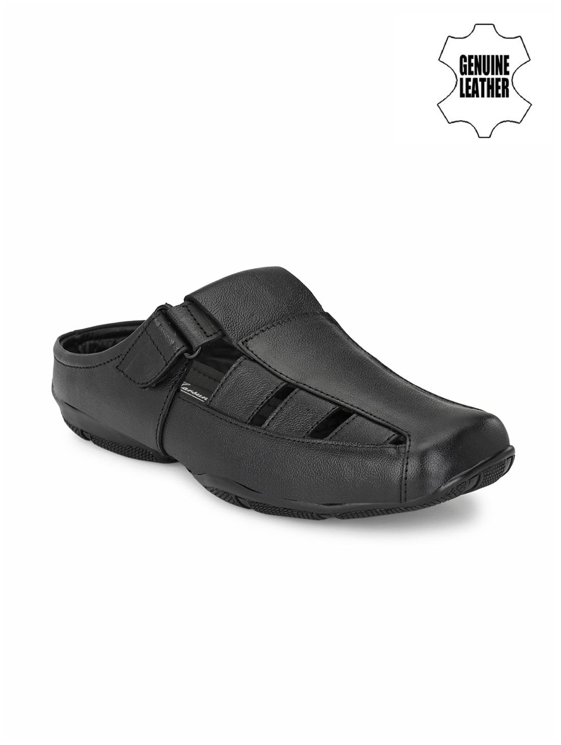 

John Karsun Men Black Clogs