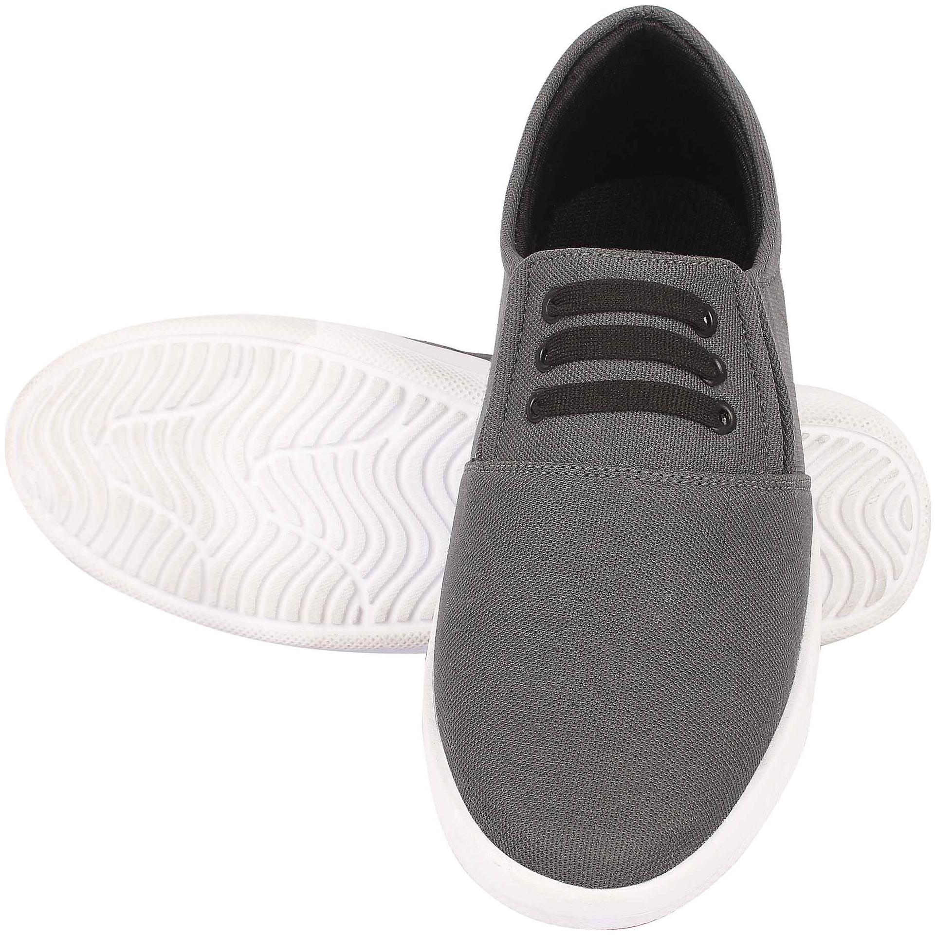 

KANEGGYE Men Grey Loafers