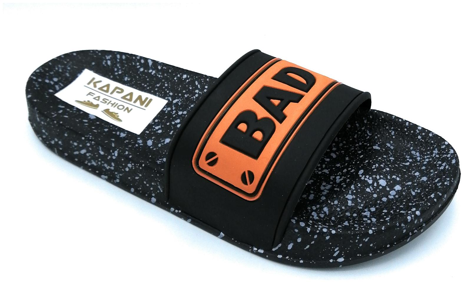 

KAPANI FASHION Men Black Sliders - 1 Pair