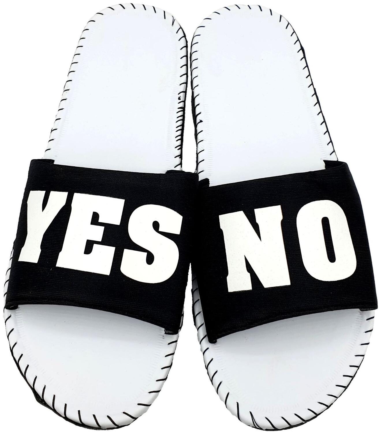 

KAPANI FASHION Men White Flip-Flops - 1 Pair