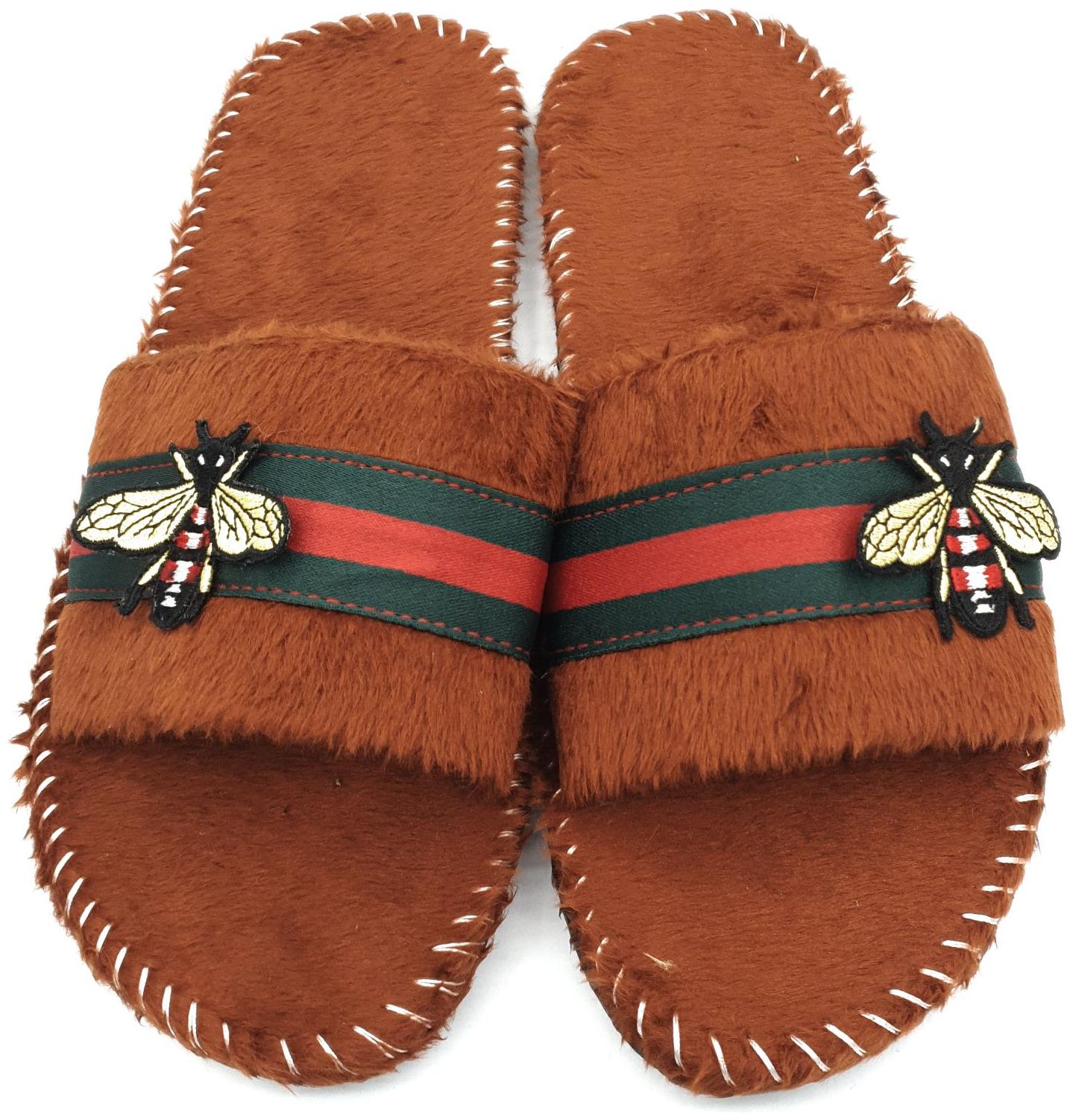 

KAPANI FASHION Men Brown Sliders - 1 Pair