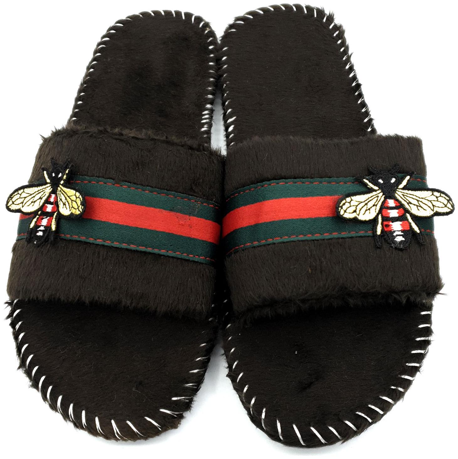 

KAPANI FASHION Men Black Sliders - 1 Pair