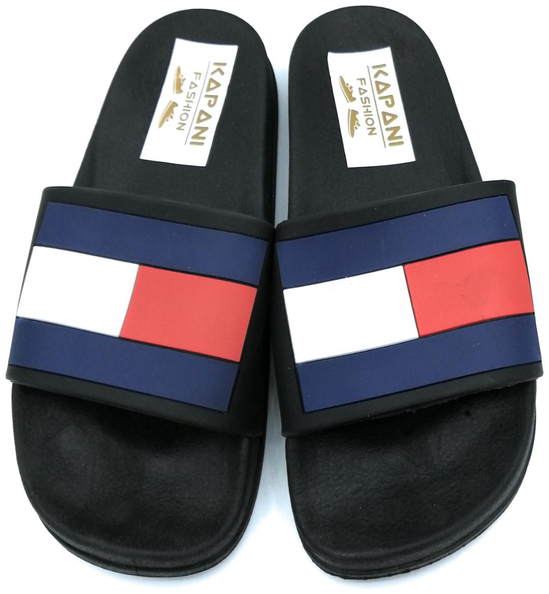 

KAPANI FASHION Men Black Sliders - 1 Pair