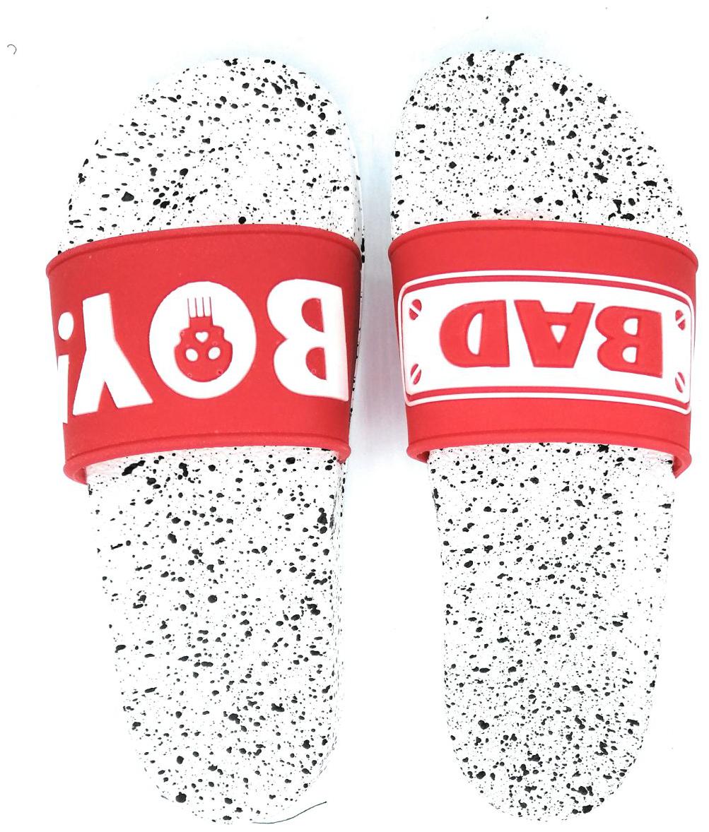 

KAPANI FASHION Men Red Sliders - 1 Pair