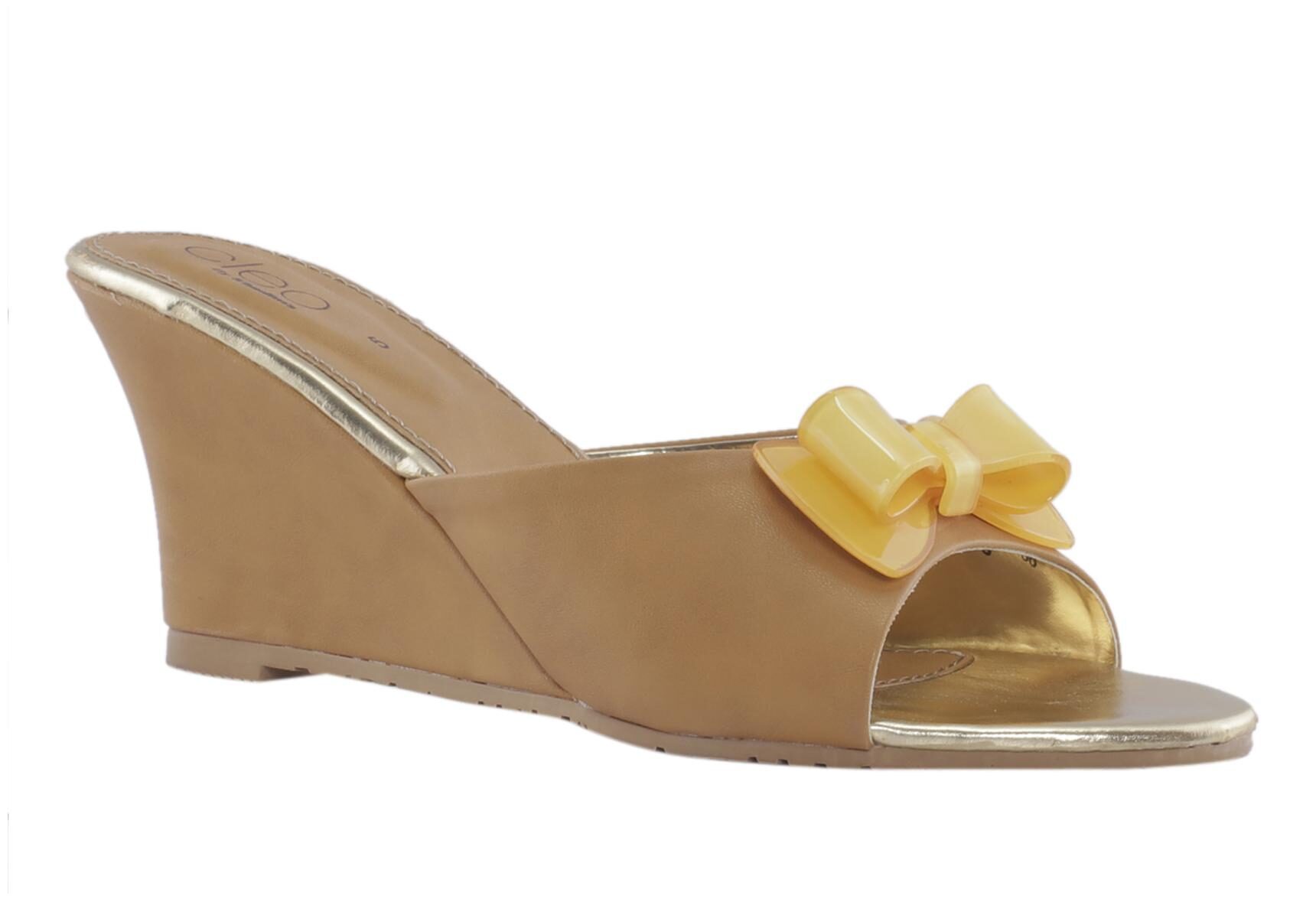 

Khadim s Women Yellow Pumps