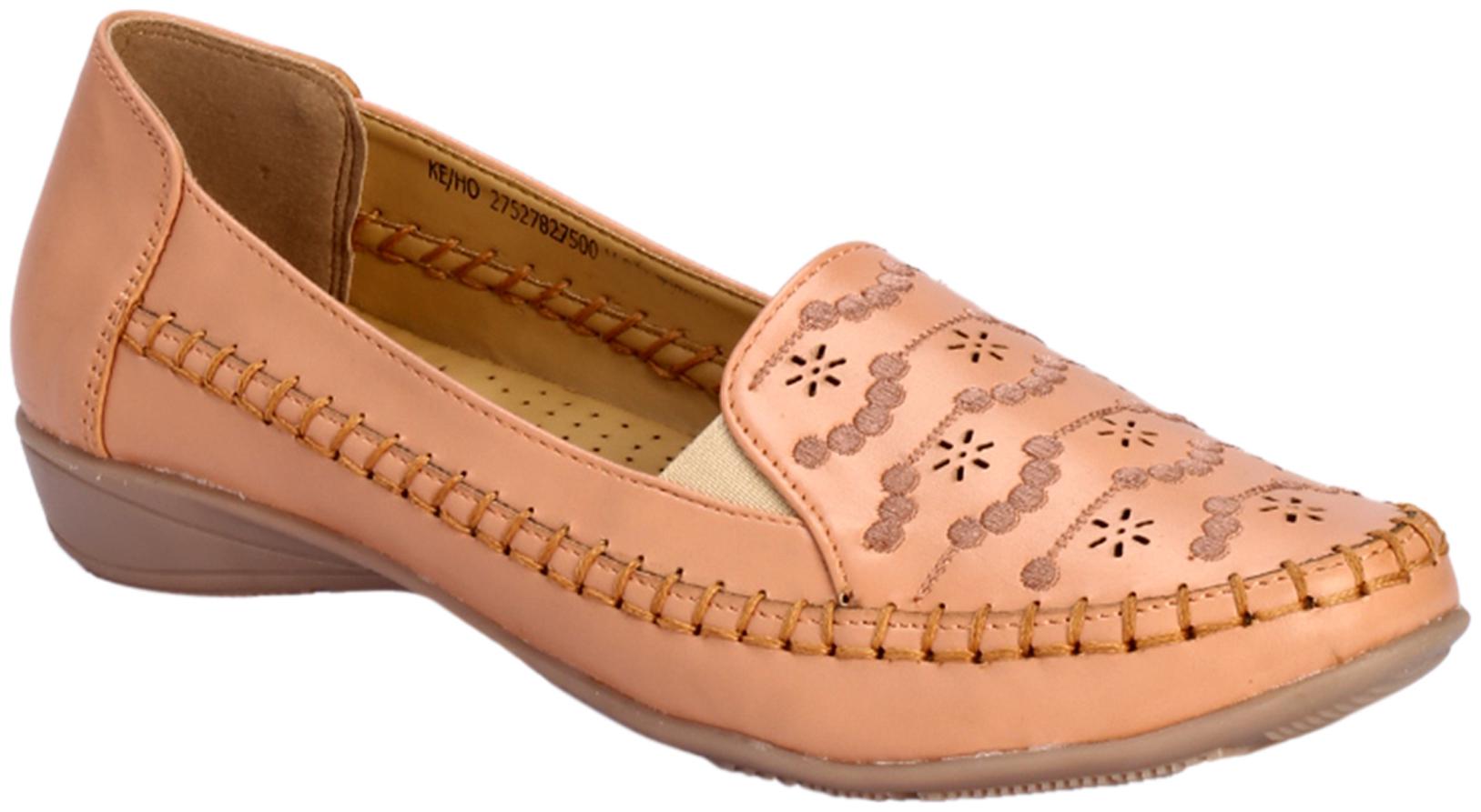 

Khadim s Women Pink Loafers