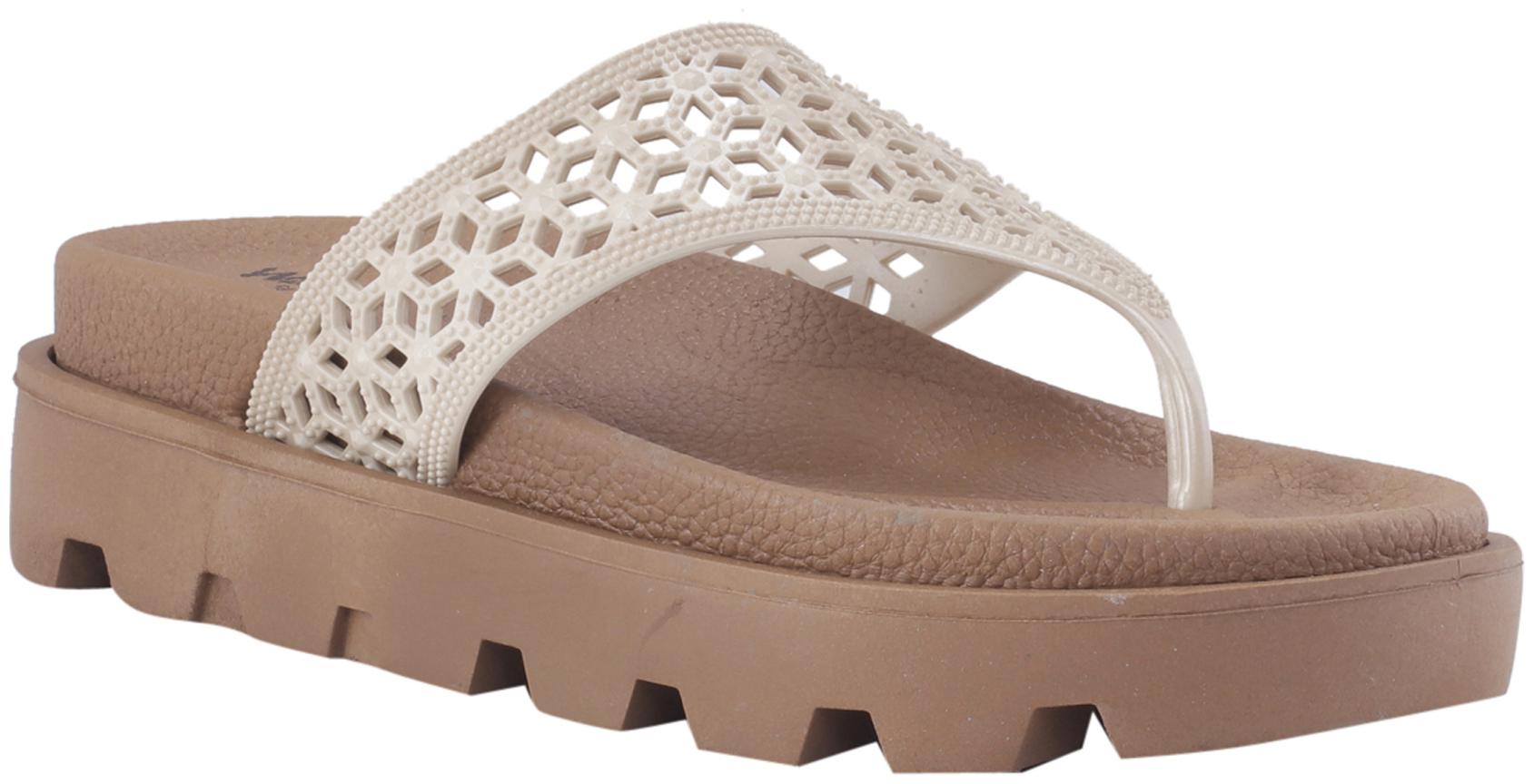 

Khadim s Waves Women White Heel Slipper