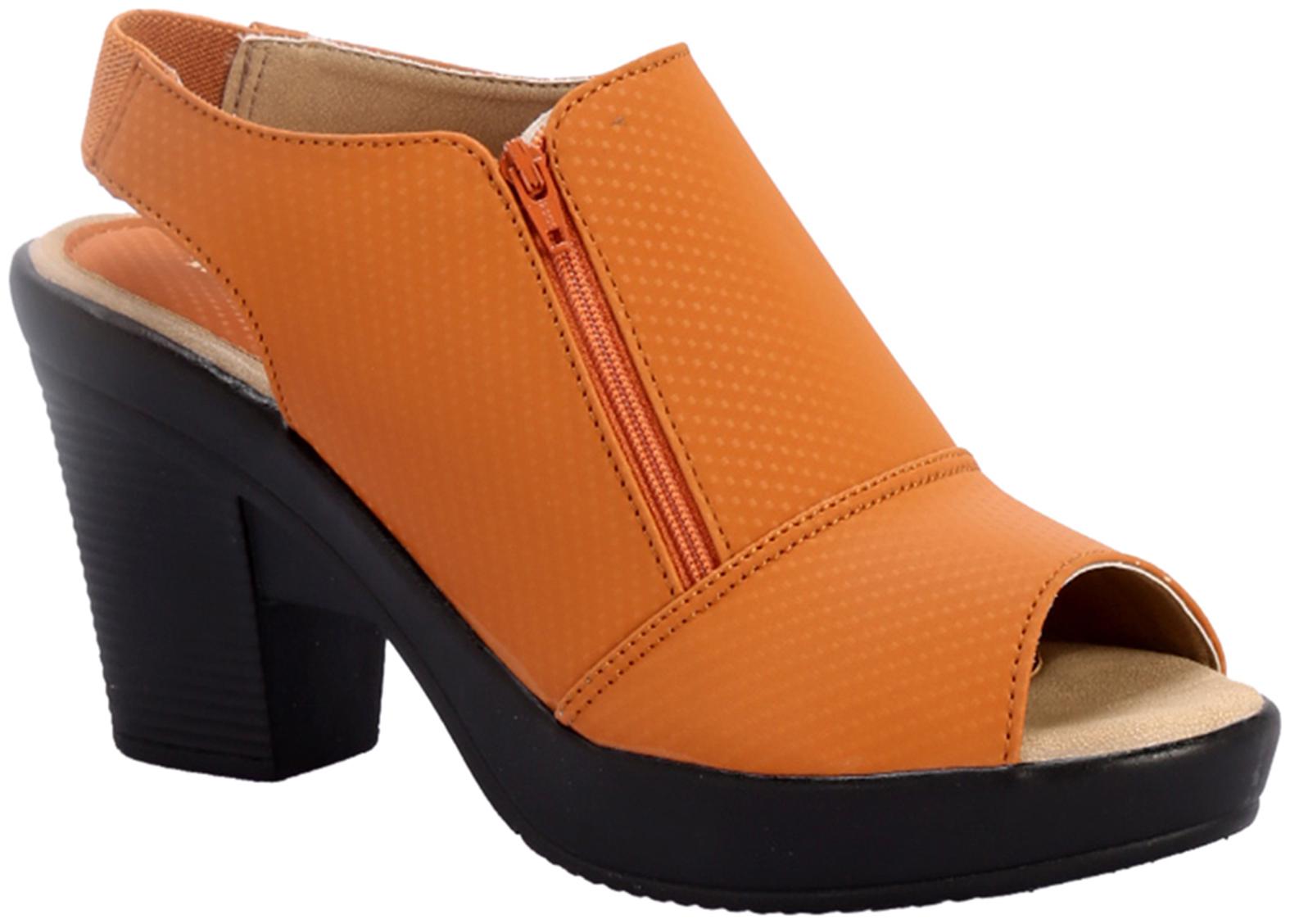 

Khadim s Women Tan Pumps