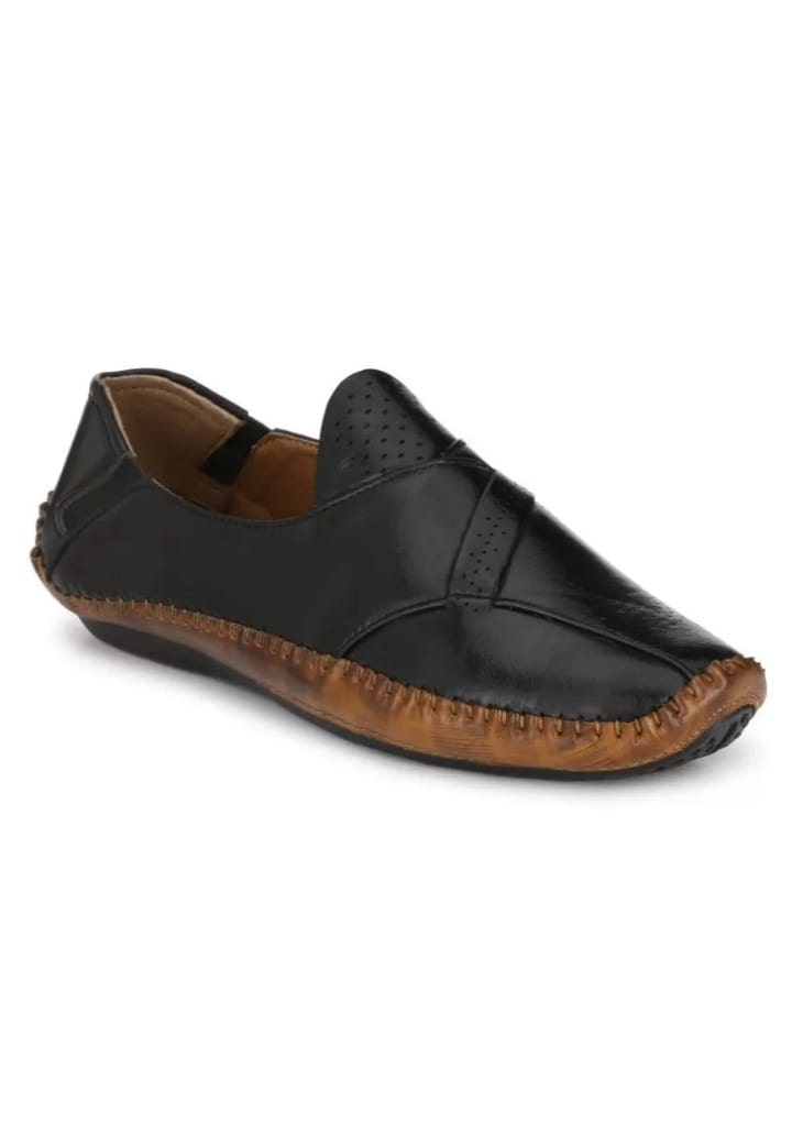 

KIATU Black Synthetic Leather Casual Party Wear Outdoor Shoes For Men