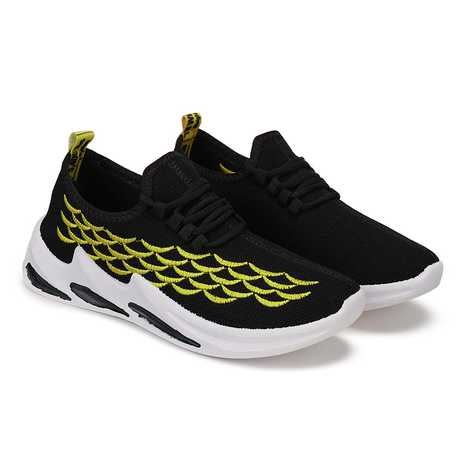 

KINAX Men sports shoes Running Shoes ( Black )