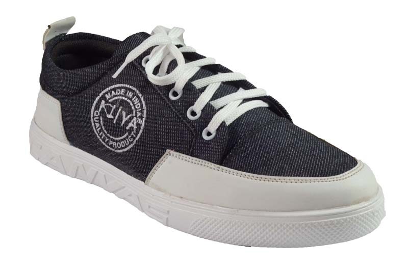 

Kiya Men Black Classic Sneakers - Kiya-sneaker-lu