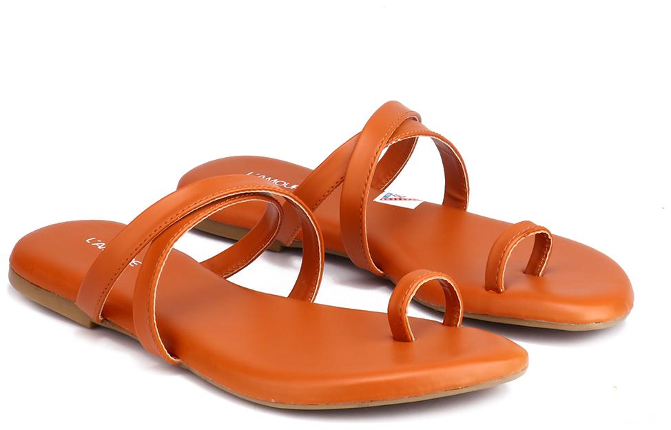 

L AMOURE Women Tan One Toe Flats