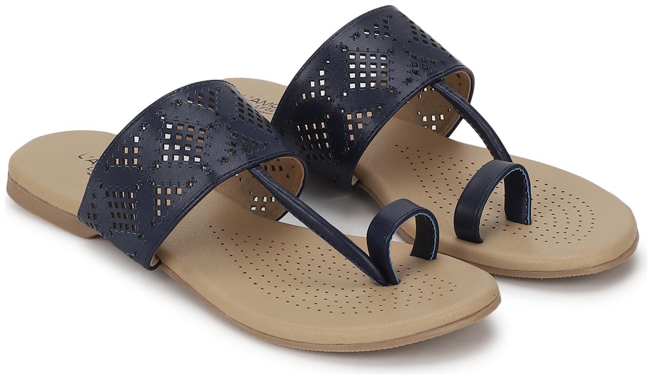 

L AMOURE Women Blue One Toe Flats