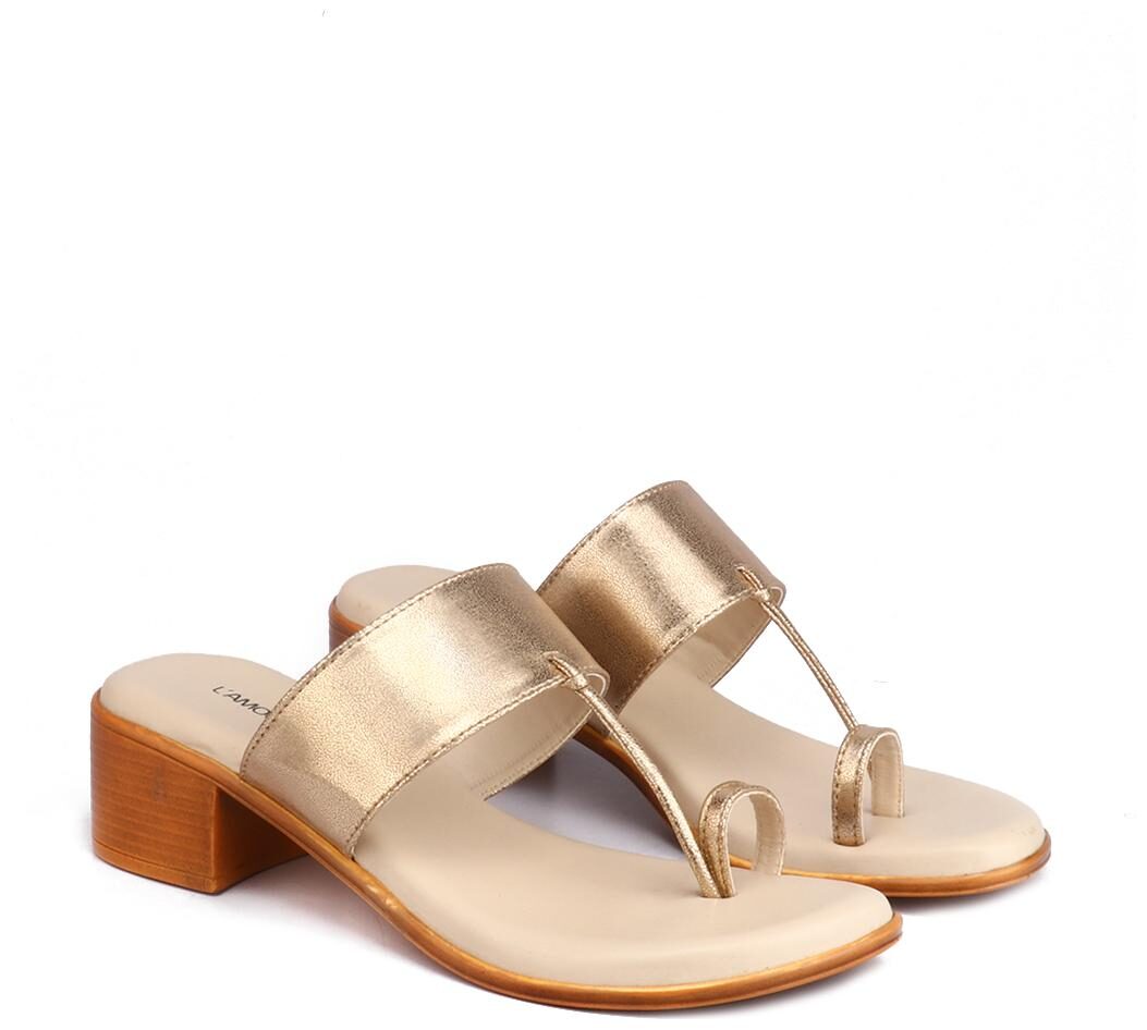 

L AMOURE Women Brown Pumps