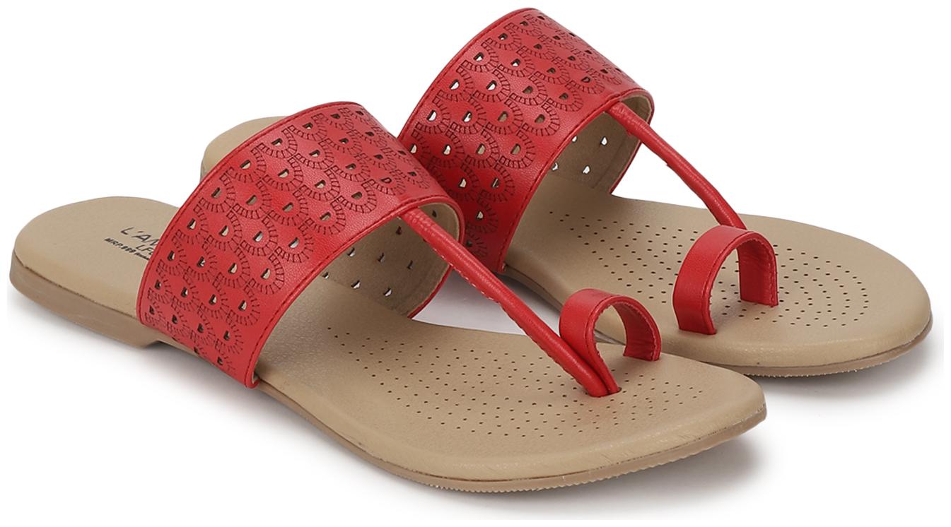 

L AMOURE Women Red One Toe Flats