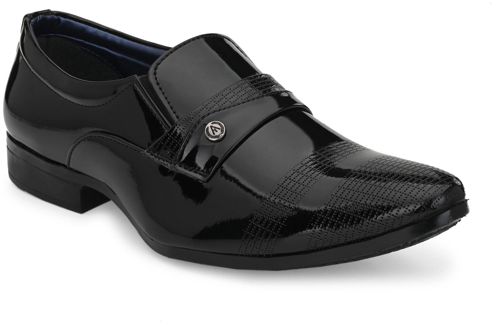 

Levanse Men Black Slip-On Formal Shoes - NVP030A