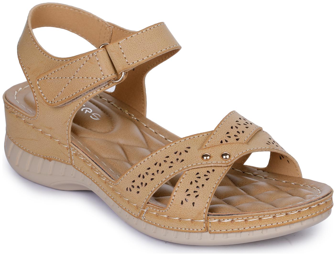 

Liberty Women Brown Floaters