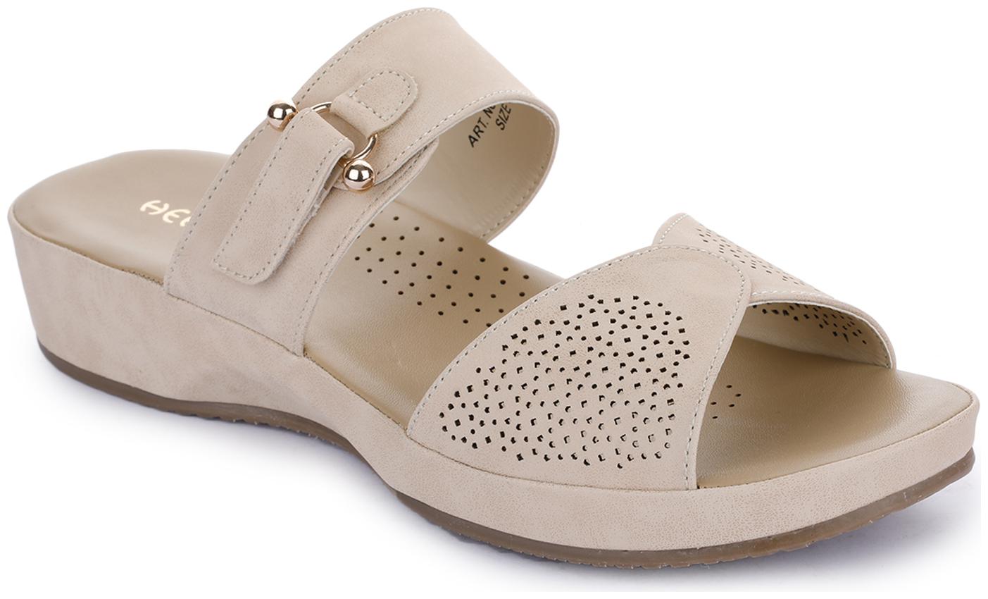 

Liberty Women Beige Sandals
