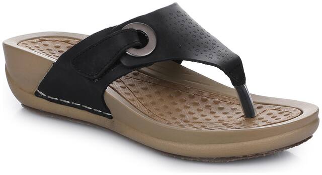 Senorita Women Black Flats & Sandals