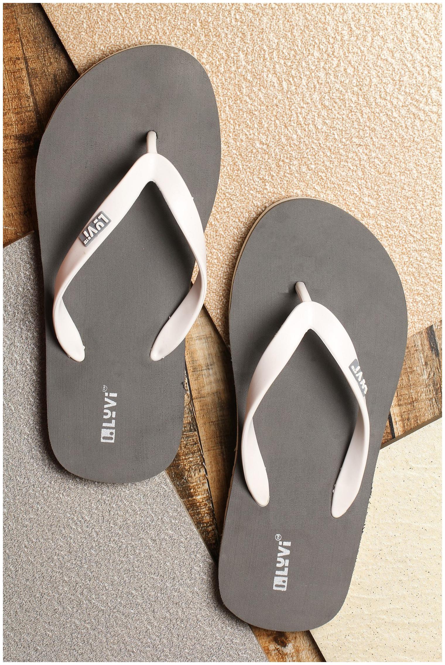 

LYVI Men Grey Outdoor Slippers