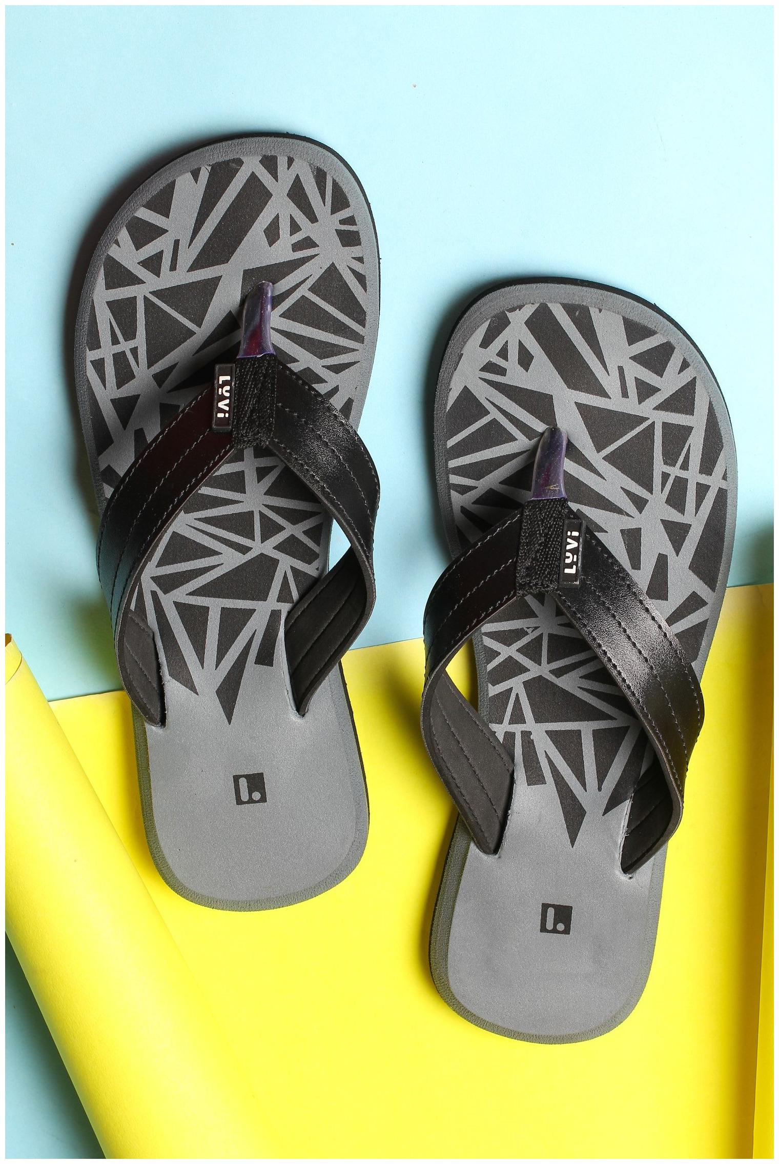 

LYVI Men Grey Outdoor Slippers